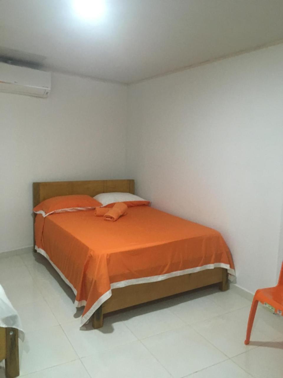 Francia Beach Alojamiento Hotel *